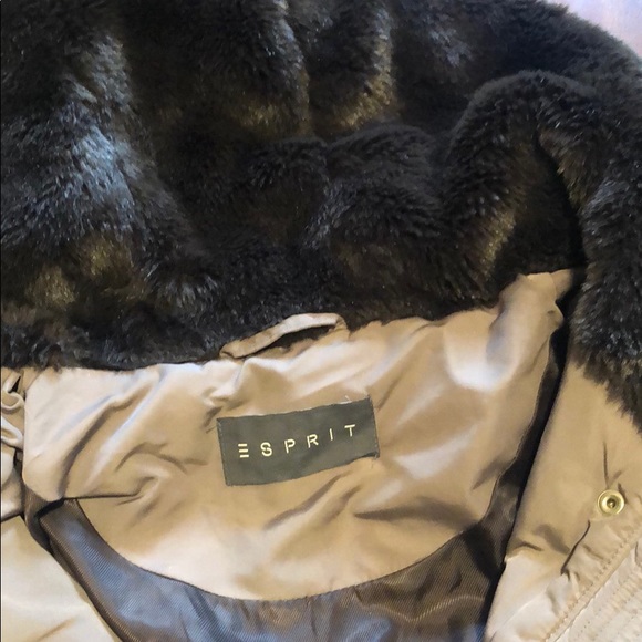 Winter jacket - Picture 3 of 7